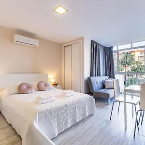 sun-coast-benalmdena-superb-studio-with-4-pools-gardens.1costadelsol.com/